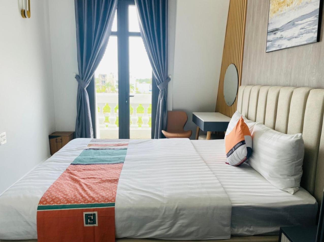 Khach San The One Hotel 1 Cà Mau Екстериор снимка