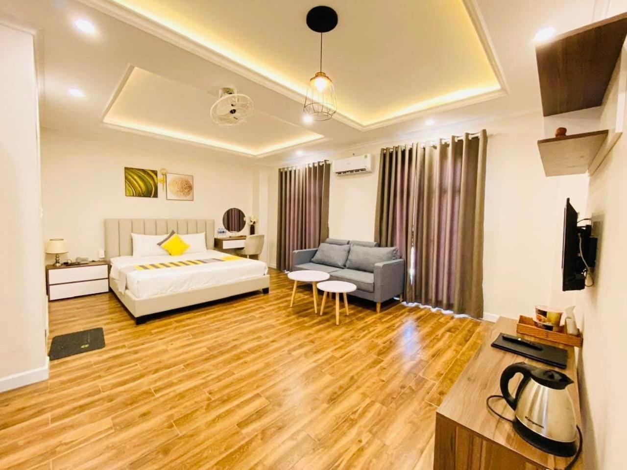 Khach San The One Hotel 1 Cà Mau Екстериор снимка